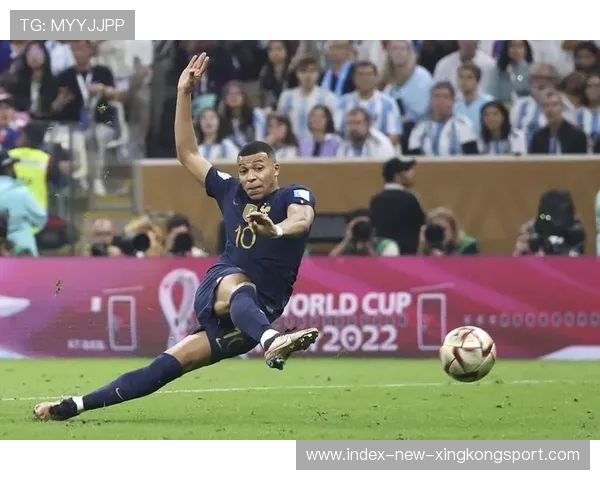 世界杯姆巴佩弧线球折射入网推进淘汰赛