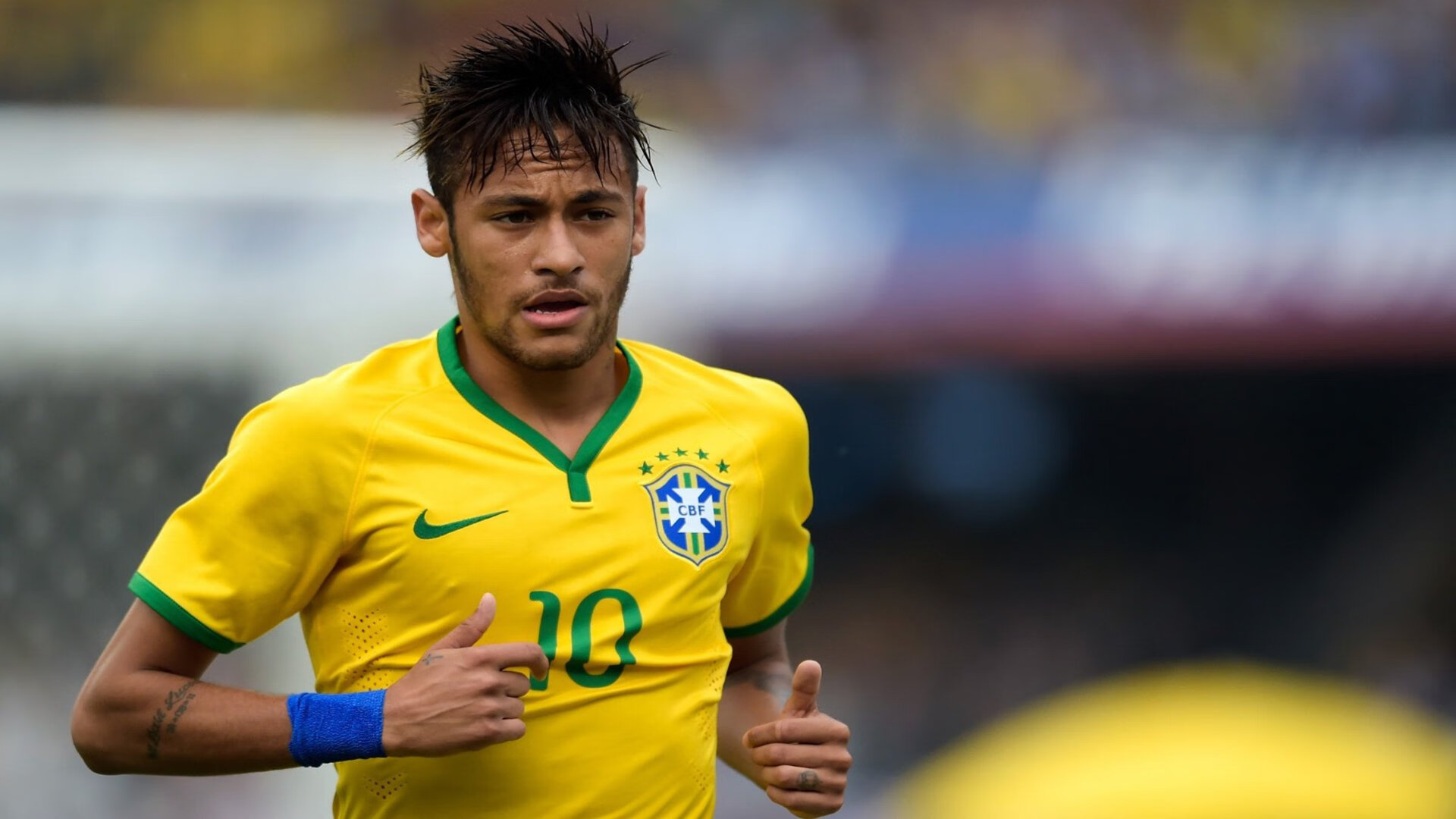 国际青少年网球集训赛 小球员在红土场完成首次正式对抗