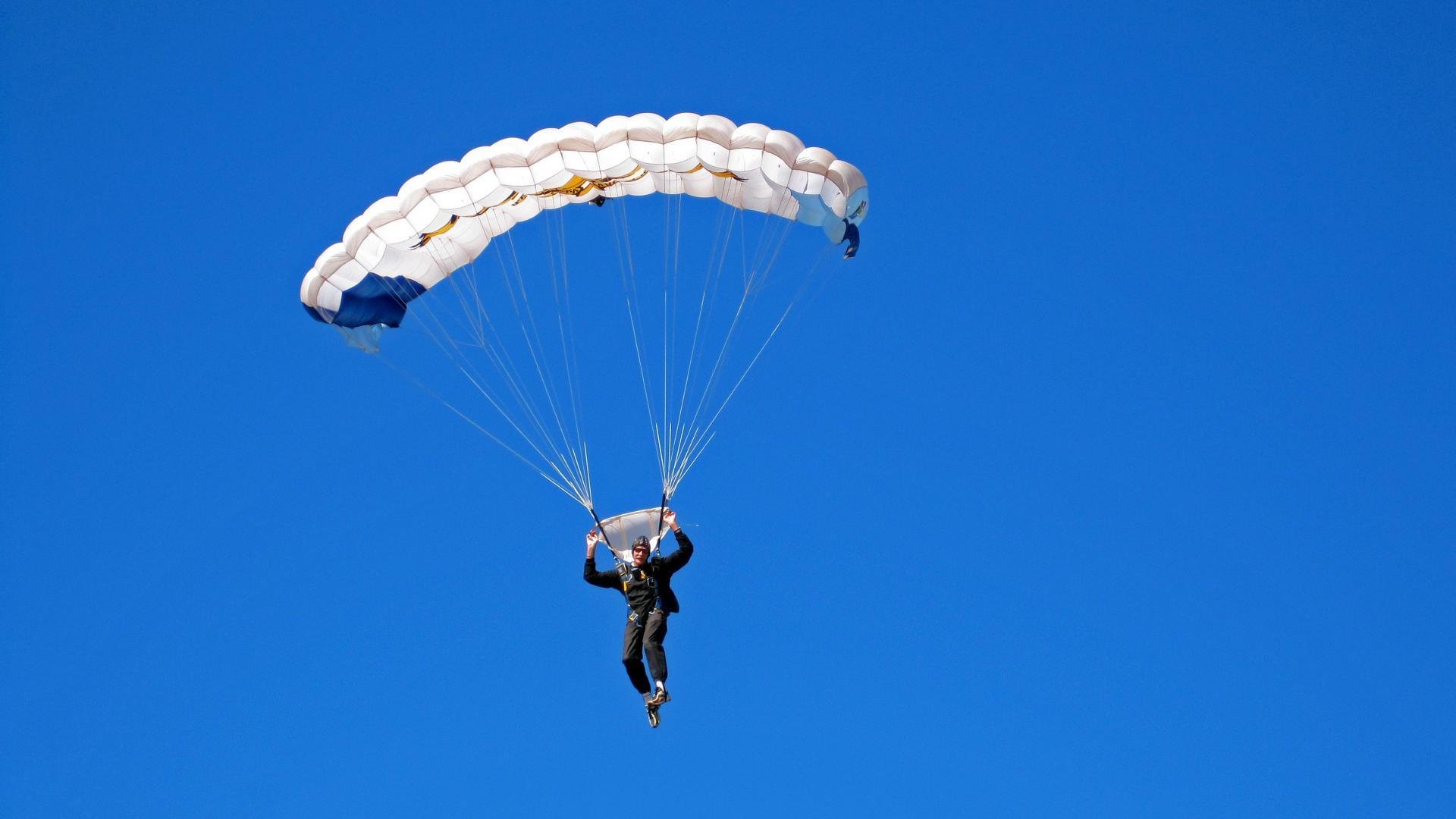 欧冠小组赛抽签出炉 死亡之组再度上演豪门连环碰撞